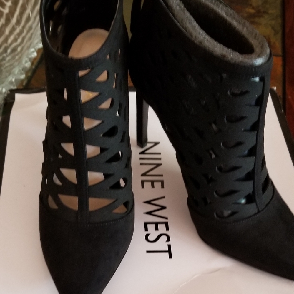 Nine West Black Tempo Booties